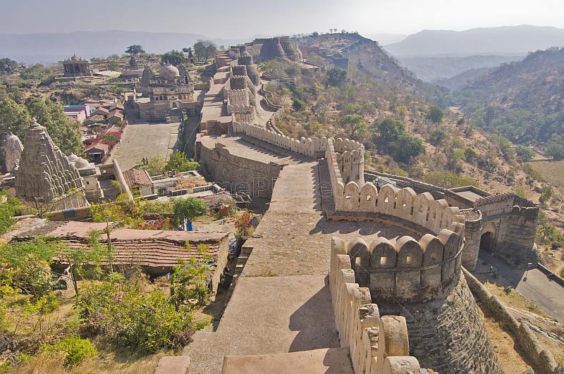 The entrance gate and ramparts of the Kumbhalgarh Fort lead to a range of temples within the walls.