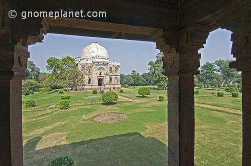 The Shish Gumbad tomb was built during the Lodi period (1421-1526), and now stands in the Lodi Gardens.