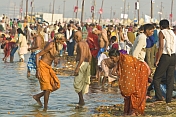 Sangam Banks Crowded With Pilgrims As Many Try To Take Sacred Dip In Ganges
