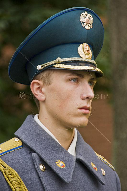 Russian soldier guarding the World War II eternal flame, at the rear of the Kremlin.