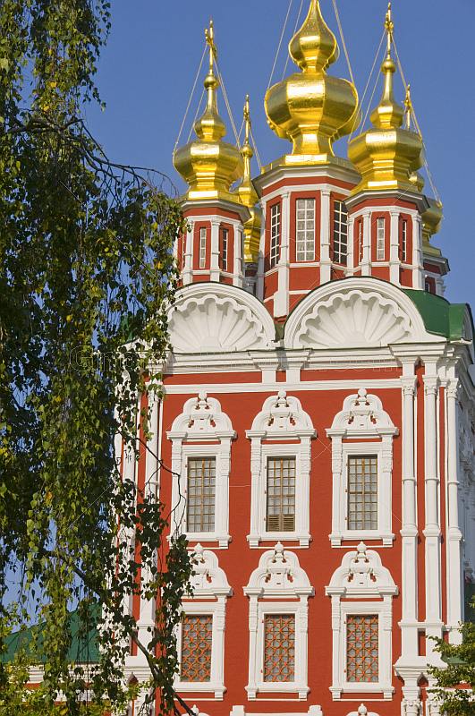 Transfiguration-Gate church, at the Novodevichy Convent.