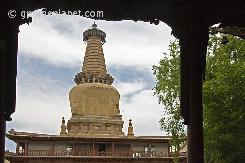 Giant Stupa at the Great Buddha Temple.